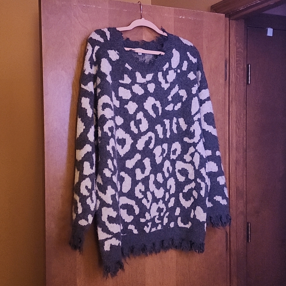 Size Large GeeGee brand distressed oversized sweater